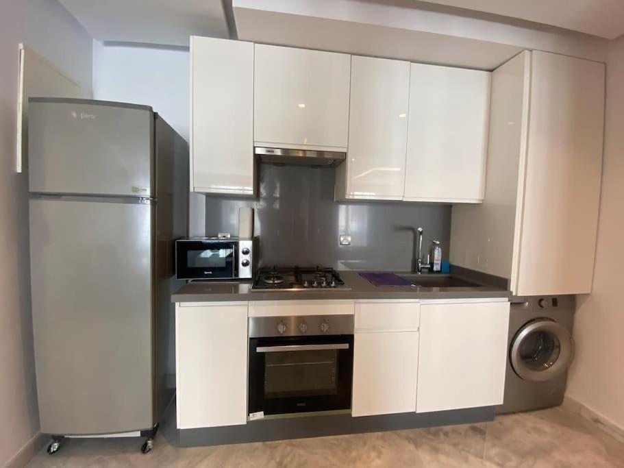 Corniche - Black New Apartamento